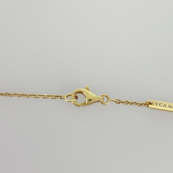 Van Cleef & Arpels Vintage Alhambra Yellow gold shell Necklace - Picture 3 of 12